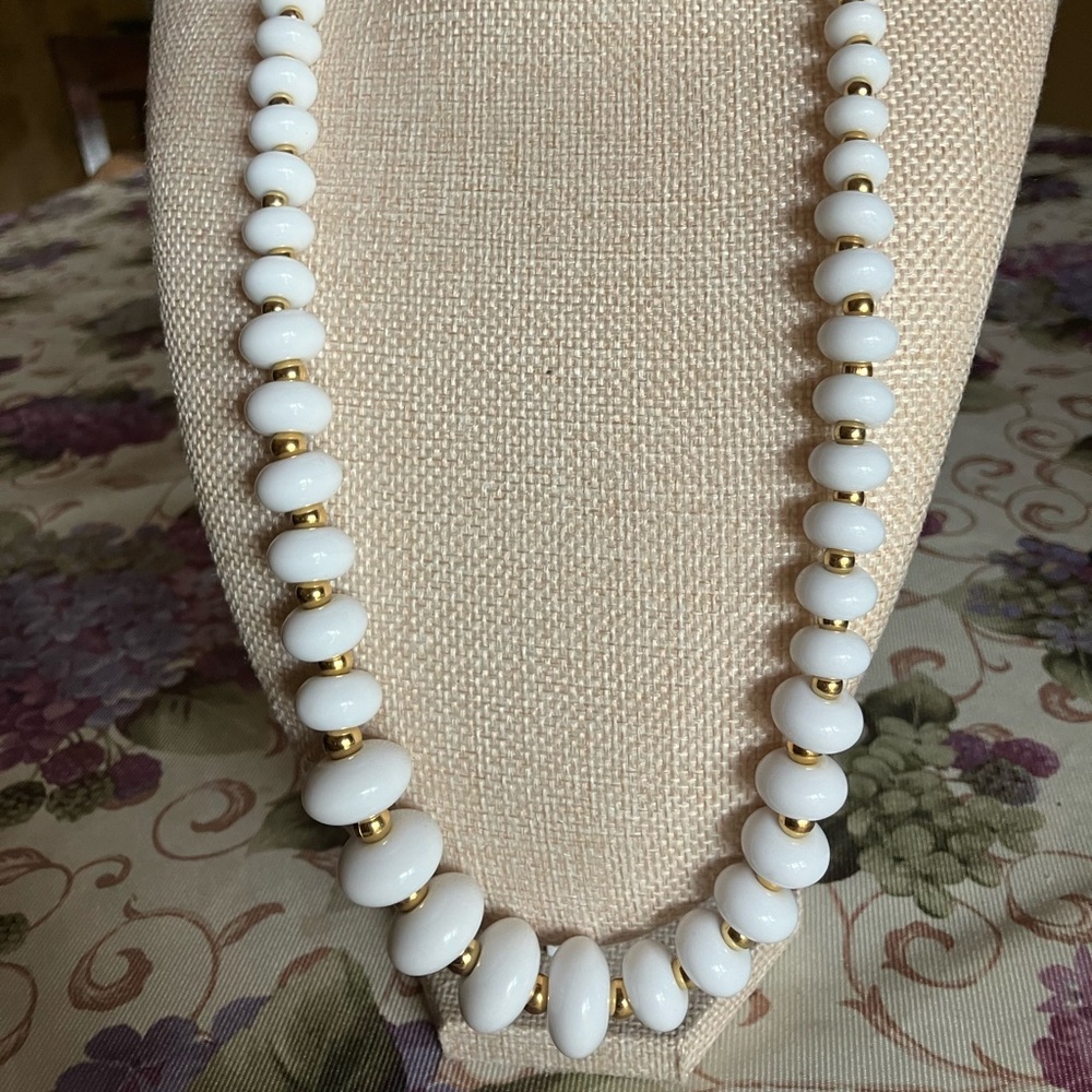 NAPIER NECKLACE WITH GOLD BEADS - Picture 8 of 11